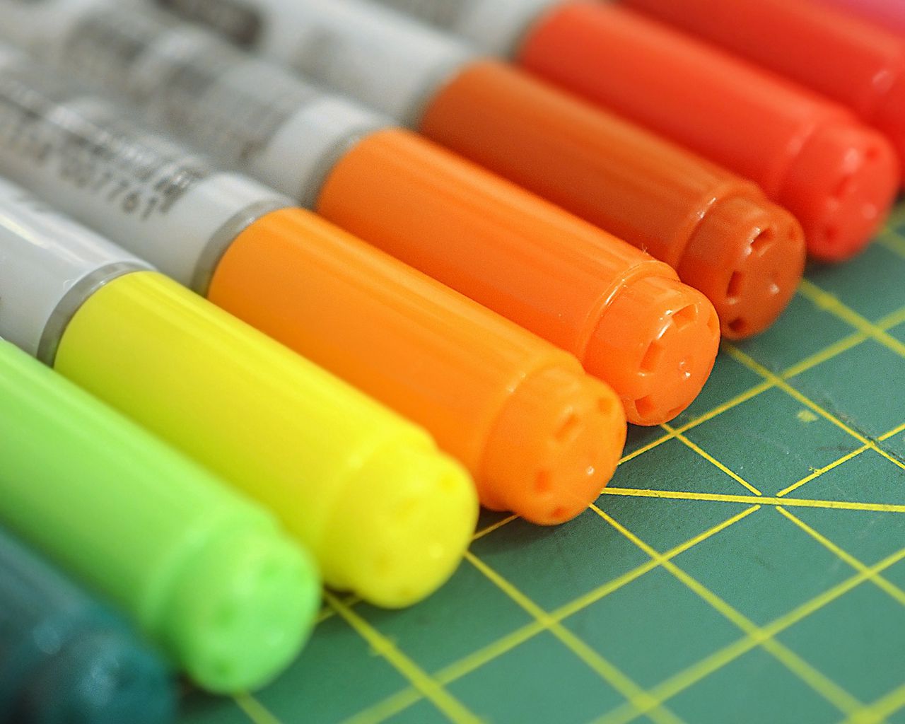 1280x1024 Wallpaper markers, colored, felt pens, caps