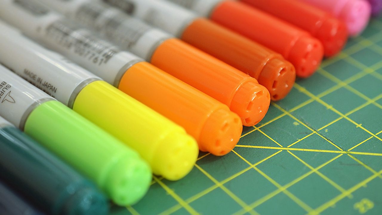 1280x720 Wallpaper markers, colored, felt pens, caps