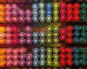 Preview wallpaper markers, colorful, caps