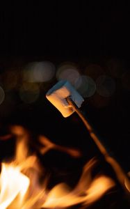 Preview wallpaper marshmallows, bonfire, stick, dark