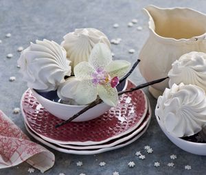 Preview wallpaper marshmallows, orchid, crockery