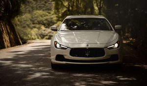 Preview wallpaper maserati ghibli, maserati, machine, white, front view, road