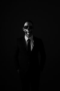 Preview wallpaper mask, anonymous, bw, tie, suit jacket, shirt, dark