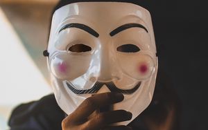 Preview wallpaper mask, anonymous, hand