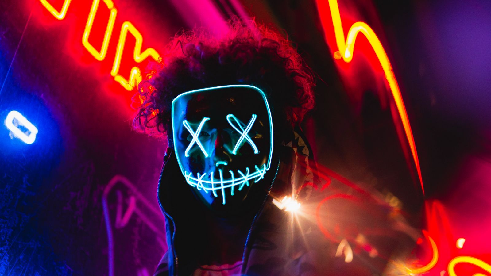 Download Wallpaper 1600x900 Mask Neon Anonymous Light Man