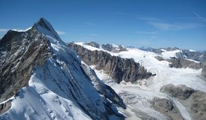 Preview wallpaper matterhorn mountain, solvay hut, snow, peaks