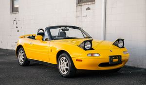 Preview wallpaper mazda mx-5, mazda, car, yellow