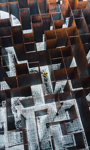 Preview wallpaper maze, man, alone, aerial view