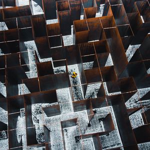 Preview wallpaper maze, man, alone, aerial view