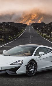 Preview wallpaper mclaren, 570gt, white, side view, road, horizon