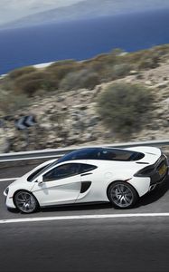 Preview wallpaper mclaren, 570gt, white, car, motion