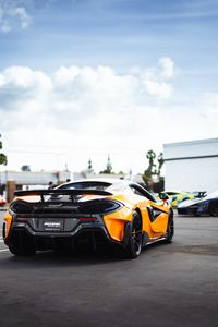 Preview wallpaper mclaren 600lt, mclaren, car, yellow, back view