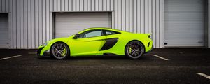 Preview wallpaper mclaren, 675lt, light green, side view