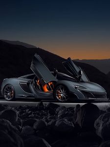 Preview wallpaper mclaren, 675lt, side view, night