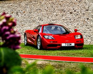 Preview wallpaper mclaren f1, mclaren, car, sports car, red, front view