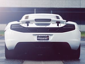 Preview wallpaper mclaren, mp4-12c, supercar, rear view