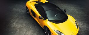 Preview wallpaper mclaren, mp4-12c, top view, yellow