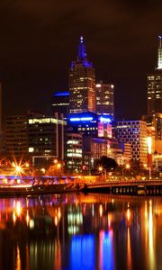 Preview wallpaper melbourne, light, night, bridge, reflection