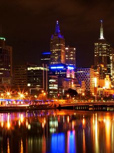 Preview wallpaper melbourne, light, night, bridge, reflection