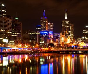 Preview wallpaper melbourne, light, night, bridge, reflection