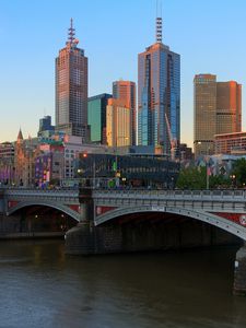 Preview wallpaper melbourne, river, yarra, bridges, buildings, skyscrapers