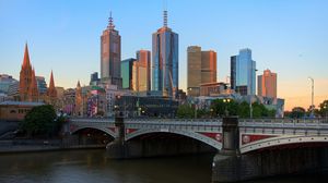 Preview wallpaper melbourne, river, yarra, bridges, buildings, skyscrapers