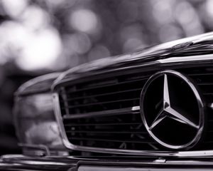 Preview wallpaper mercedes, car, badge