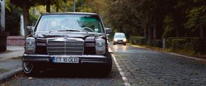 Preview wallpaper mercedes, car, black, old, road