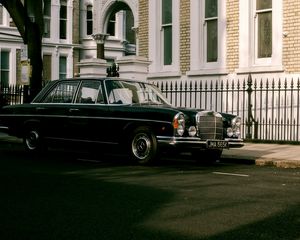 Preview wallpaper mercedes, car, black, retro