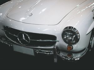 Preview wallpaper mercedes, car, bumper, lights