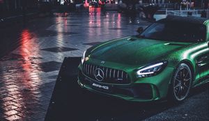 Preview wallpaper mercedes, car, green, wet, sportscar, supercar