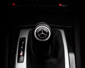 Preview wallpaper mercedes, car, salon