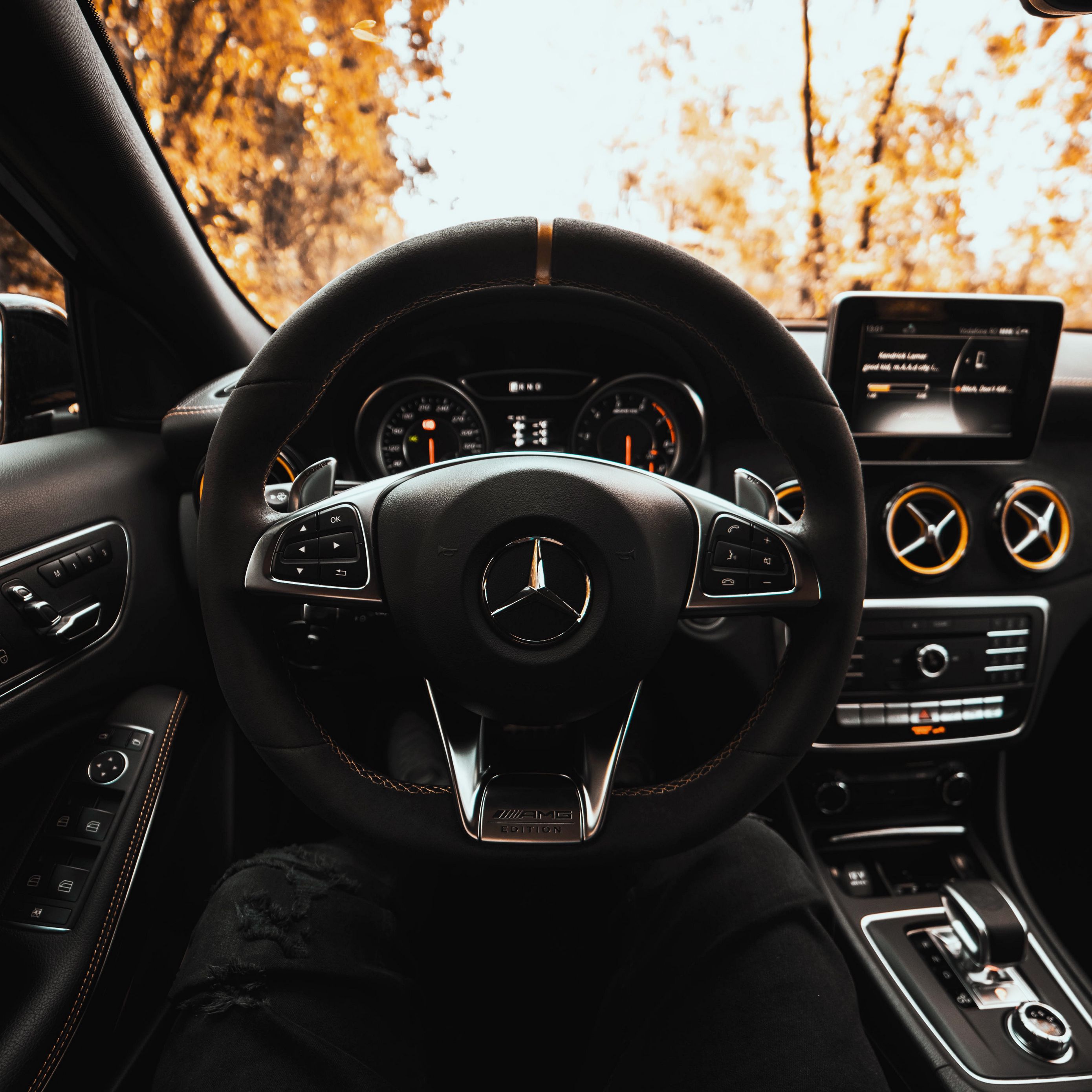 Download wallpaper 2780x2780 mercedes, car, steering wheel, salon ipad