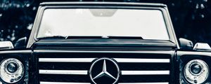 Preview wallpaper mercedes, suv, car, front view, headlights