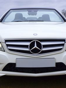 Preview wallpaper mercedes-benz, c63, amg, convertible, white, front view