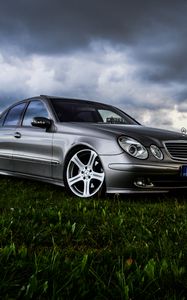 Preview wallpaper mercedes-benz, mercedes, car, silver, grass