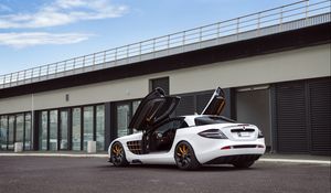 Preview wallpaper mercedes-benz, slr mclaren, gemballa gt, white, side view