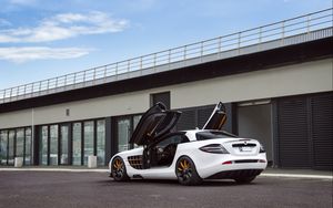 Preview wallpaper mercedes-benz, slr mclaren, gemballa gt, white, side view