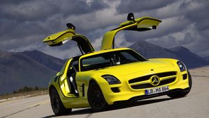 Preview wallpaper mercedes-benz, yellow, sls, amg, e-cell, coupe