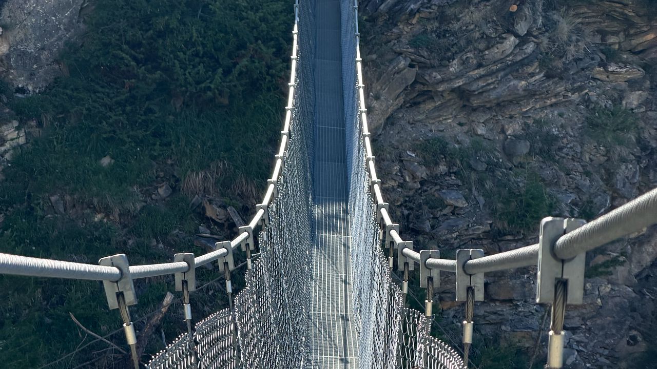 Wallpaper mesh bridge, fences, mountain, plants
