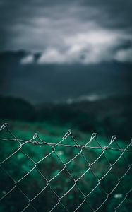 Preview wallpaper mesh, fence, blur, sky, grass, clouds