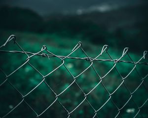 Preview wallpaper mesh, fence, blur, sky, grass, clouds