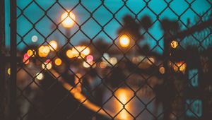 Preview wallpaper mesh, fence, blur, night, glare