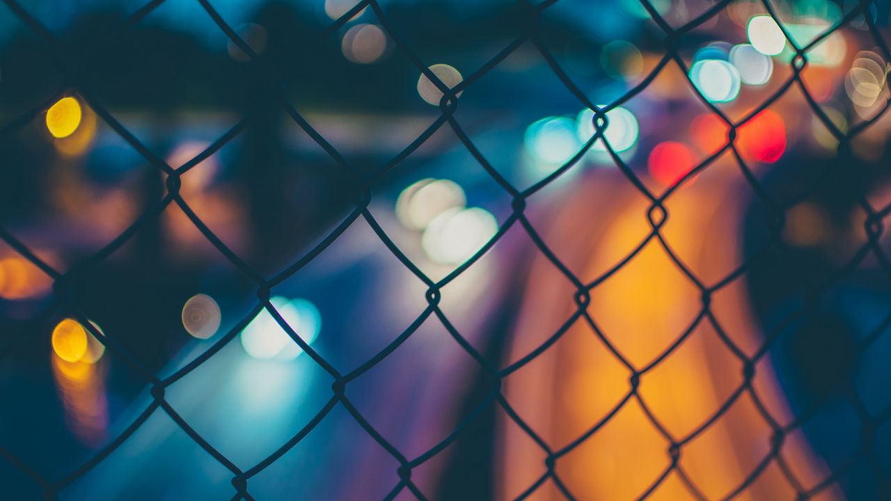 Wallpaper mesh, fence, glare