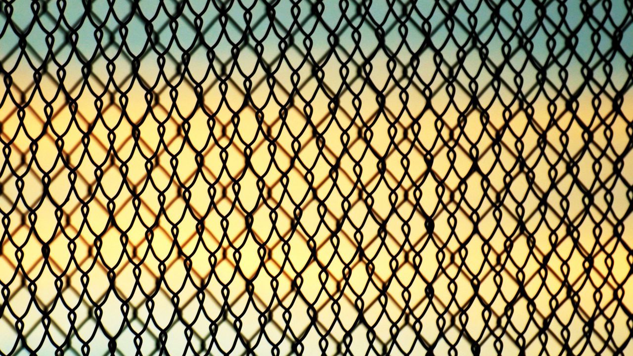 Wallpaper mesh, metallic, sky