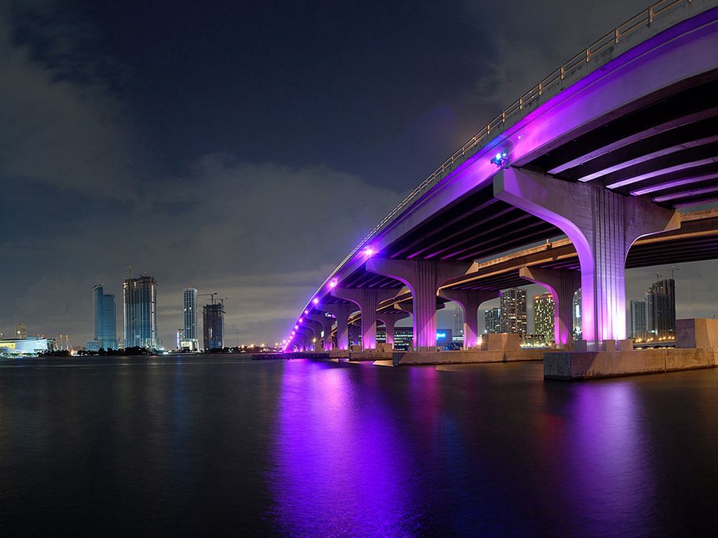 Download wallpaper 1024x768 miami, night, bridge, building, ocean ...