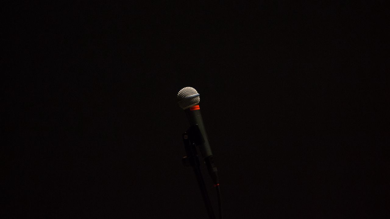 Wallpaper microphone, equipment, device, dark background