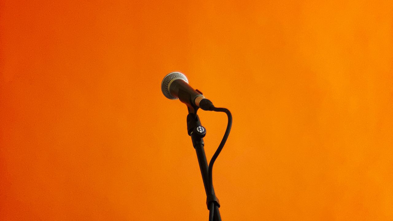 Wallpaper microphone, music, orange background