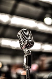 Preview wallpaper microphone, silver, blur
