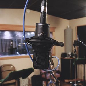 Preview wallpaper microphone, studio, equipment